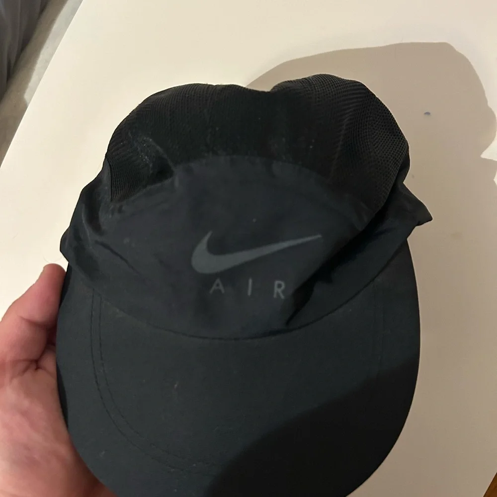 Nike Supreme Air Hat - Picture 1 of 2